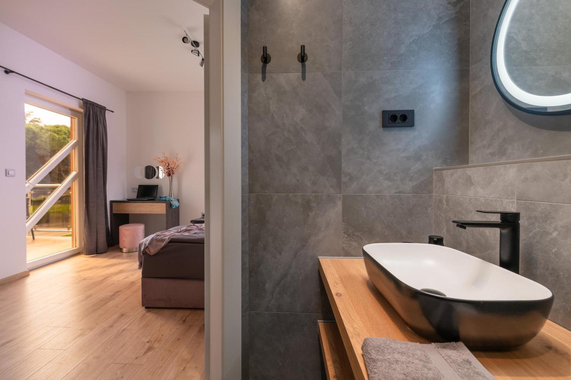 Rea Apartman